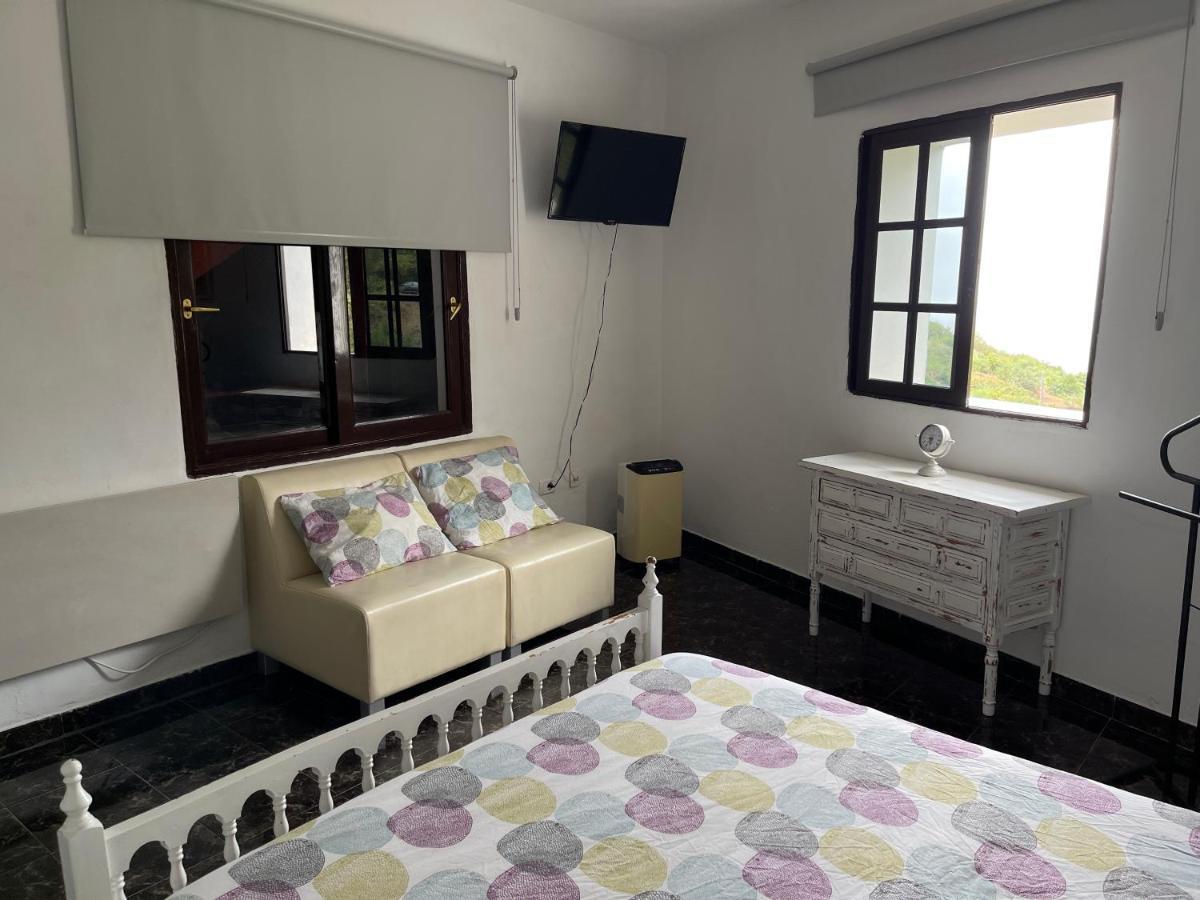 Monte Del Agua House Villa Erjos-El Tanque ภายนอก รูปภาพ
